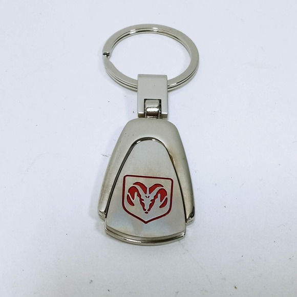 Vintage Dodge Ram Truck Metal Keychain Red and Silver (mt1) - Picture 1 of 4